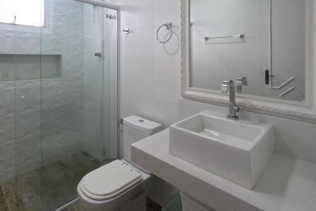 Apartamento para alugar com 116m², 3 quartos e 2 vagasBanheiro do Quarto 1