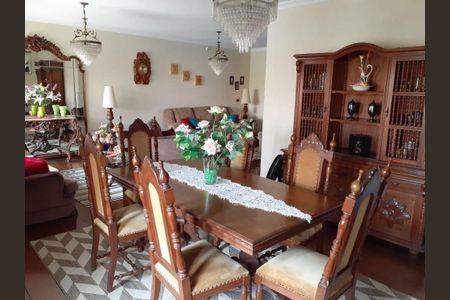 Casa à venda com 3 quartos, 300m² em Vila Galvão, Guarulhos