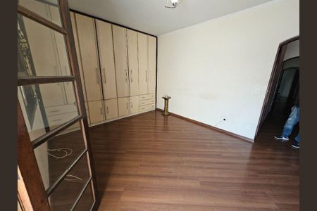 Casa à venda com 350m², 5 quartos e 2 vagas
