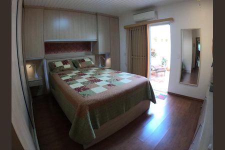 Casa à venda com 3 quartos, 250m² em Jardim Zaira, Guarulhos