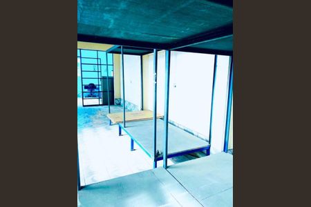 Casa à venda com 180m², 2 quartos e sem vaga