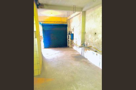 Casa à venda com 180m², 2 quartos e sem vaga