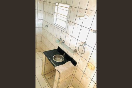 Casa à venda com 180m², 2 quartos e sem vaga