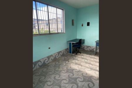Casa à venda com 180m², 2 quartos e sem vaga