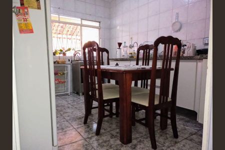 Casa à venda com 5 quartos, 350m² em Jardim Munhoz, Guarulhos