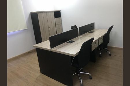 Quarto 1 de casa à venda com 1 quarto, 550m² em Castelo, Belo Horizonte