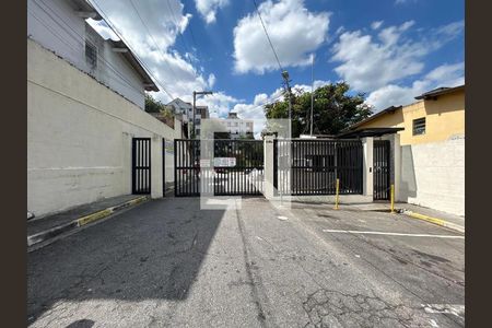 Apartamento para alugar com 50m², 2 quartos e 1 vaga Apartamento para alugar com 50m², 2 quartos e 1 vagaFachada