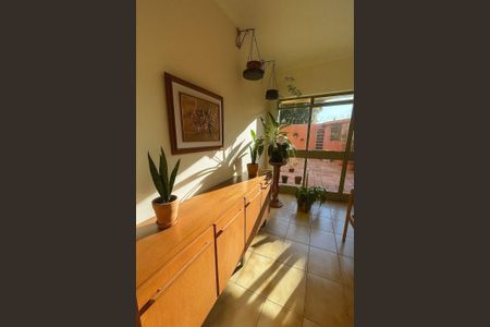 Casa à venda com 3 quartos, 294m² em Vila Rosalia, Guarulhos