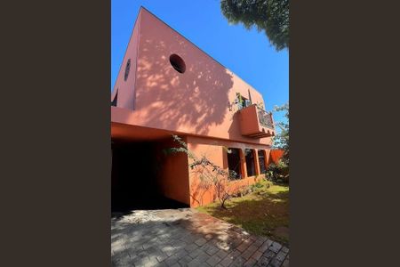Casa à venda com 294m², 3 quartos e 2 vagas