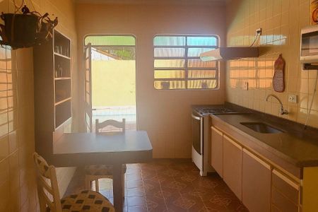 Casa à venda com 3 quartos, 294m² em Vila Rosalia, Guarulhos
