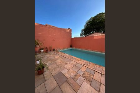 Casa à venda com 3 quartos, 294m² em Vila Rosalia, Guarulhos