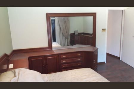 Casa à venda com 360m², 3 quartos e 7 vagas