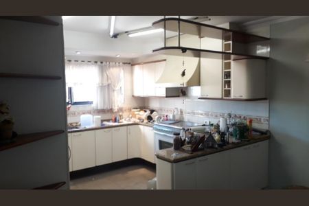 Casa à venda com 360m², 3 quartos e 7 vagas