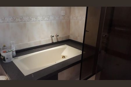 Casa à venda com 360m², 3 quartos e 7 vagas