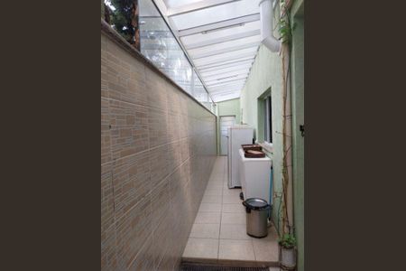 Casa à venda com 128m², 3 quartos e 2 vagas