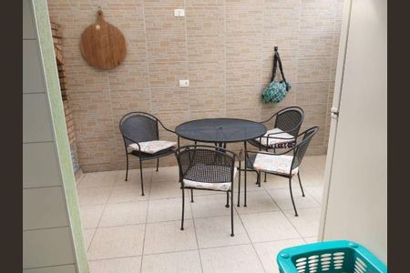 Casa à venda com 128m², 3 quartos e 2 vagas