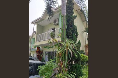 Casa à venda com 128m², 3 quartos e 2 vagas