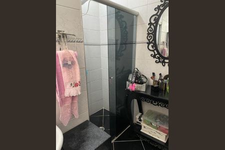 Casa à venda com 135m², 3 quartos e 4 vagas