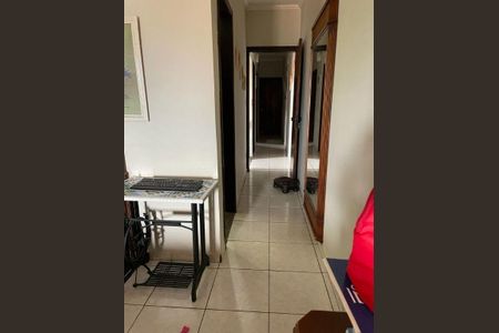 Casa à venda com 135m², 3 quartos e 4 vagas