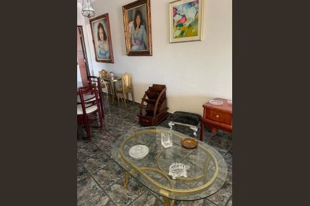 Casa à venda com 135m², 3 quartos e 4 vagas