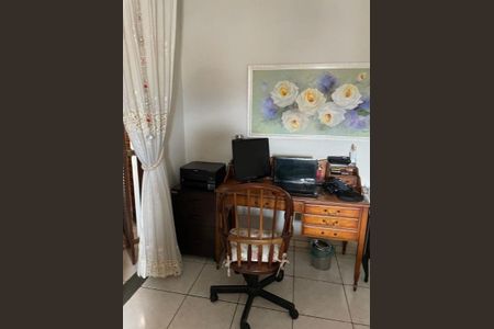 Casa à venda com 135m², 3 quartos e 4 vagas