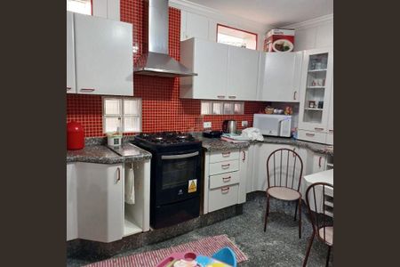 Casa à venda com 150m², 3 quartos e 3 vagas