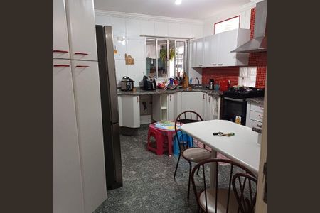 Casa à venda com 3 quartos, 150m² em Vila Galvão, Guarulhos