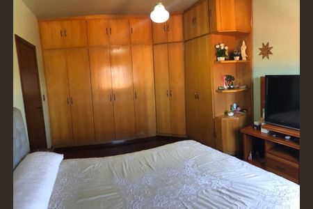 Casa à venda com 250m², 3 quartos e 2 vagas