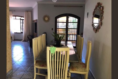 Casa à venda com 3 quartos, 250m² em Parque Continental I, Guarulhos