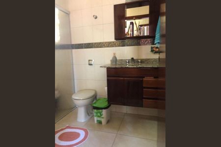 Casa à venda com 250m², 3 quartos e 2 vagas