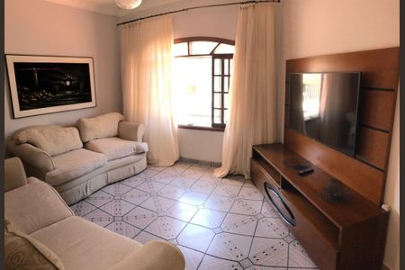 Casa à venda com 250m², 3 quartos e 2 vagas