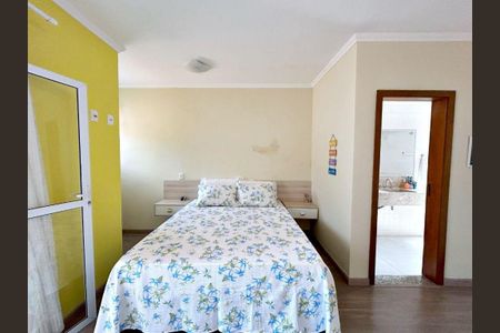 Casa à venda com 270m², 4 quartos e 4 vagas