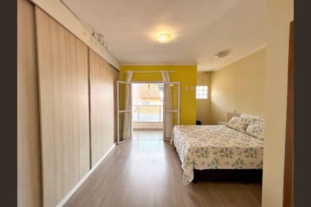 Casa à venda com 3 quartos, 200m² em Vila Lais, São Paulo