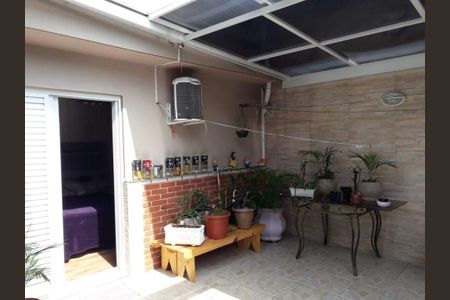 Casa à venda com 262m², 2 quartos e 2 vagas