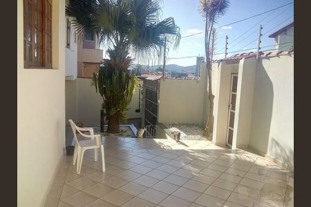 Casa à venda com 3 quartos, 356m² em Vila Rosalia, Guarulhos