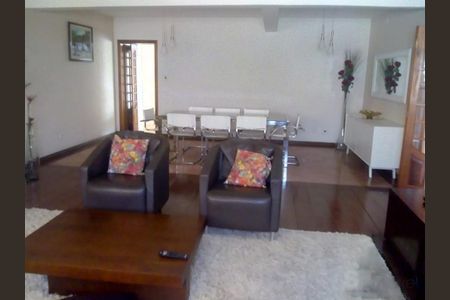 Casa à venda com 3 quartos, 356m² em Vila Rosalia, Guarulhos