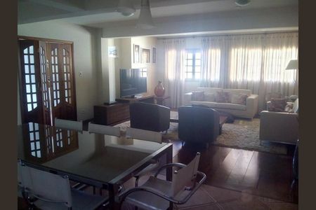 Casa à venda com 3 quartos, 356m² em Vila Rosalia, Guarulhos