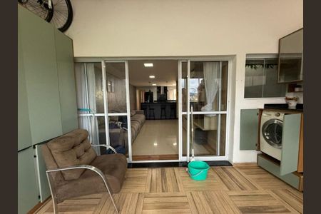Casa à venda com 125m², 3 quartos e 7 vagas