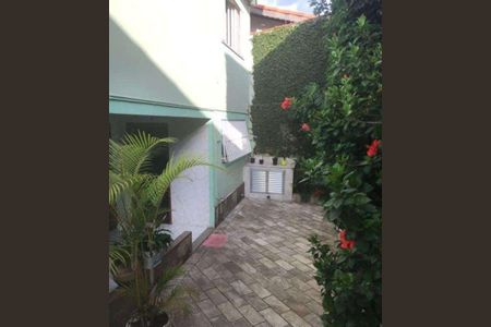 Casa à venda com 4 quartos, 376m² em Vila Dom Pedro II, São Paulo