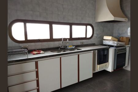 Apartamento à venda com 211m², 4 quartos e 3 vagas