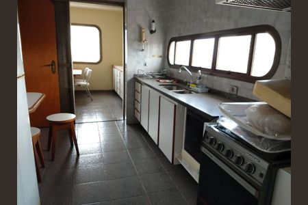 Apartamento à venda com 211m², 4 quartos e 3 vagas