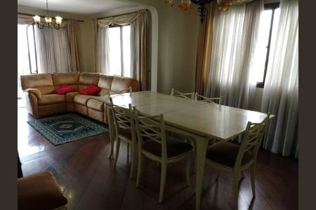 Apartamento à venda com 211m², 4 quartos e 3 vagas