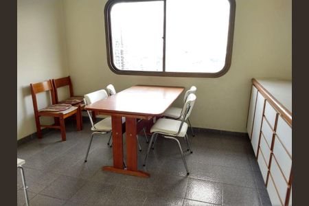 Apartamento à venda com 211m², 4 quartos e 3 vagas
