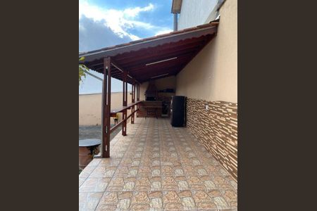 Casa à venda com 2 quartos, 70m² em Itaquera, São Paulo