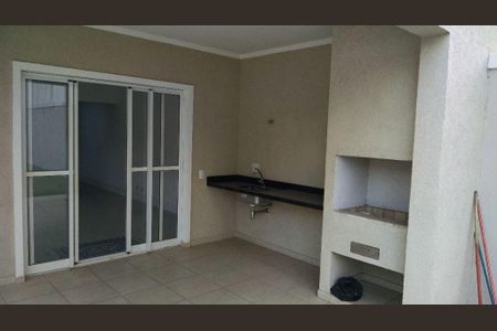 Casa à venda com 3 quartos, 300m² em Vila Rosalia, Guarulhos
