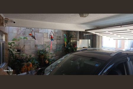 Casa à venda com 202m², 5 quartos e 3 vagas