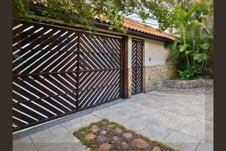 Casa à venda com 3 quartos, 250m² em Vila Galvão, Guarulhos