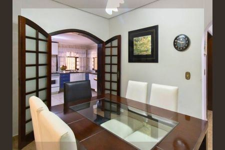 Casa à venda com 3 quartos, 250m² em Vila Galvão, Guarulhos