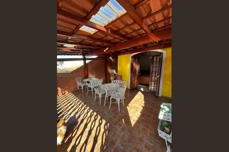 Casa à venda com 125m², 3 quartos e 2 vagas