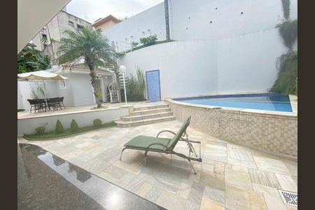 Casa à venda com 5 quartos, 450m² em Vila Albertina, São Paulo